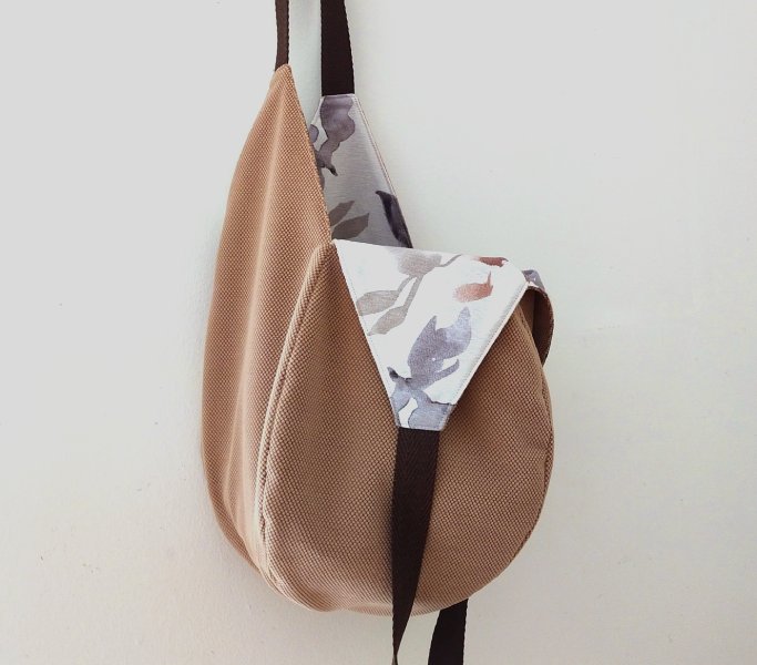 drippingBAG-detall-teixit-flors-camel.jpg