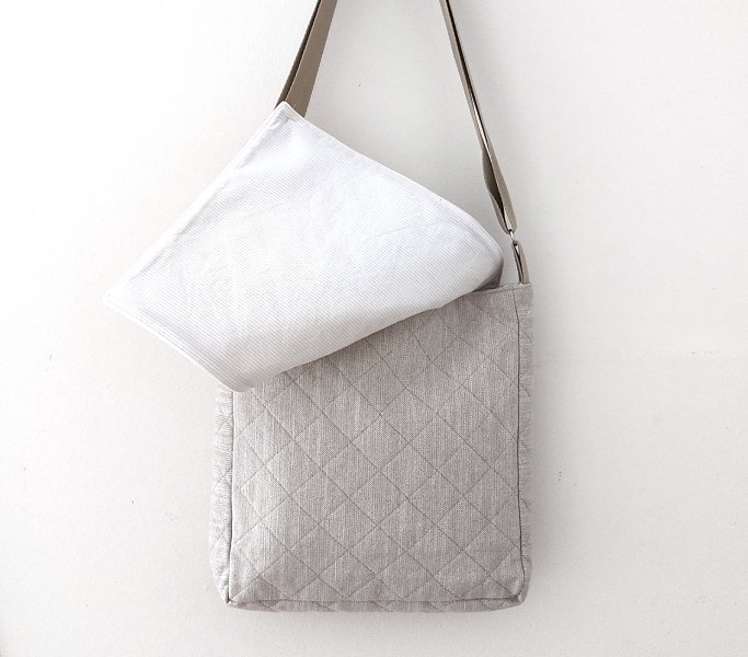 squareBAG-teixit-acolchat-beig-2