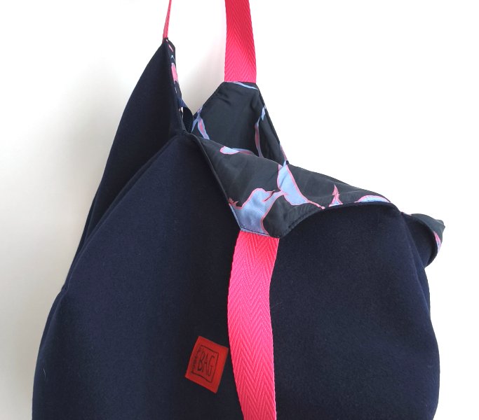 detall origami blau i rosa