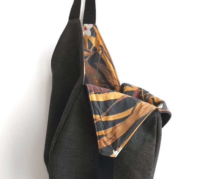 detall dripping estampat floral i gris web